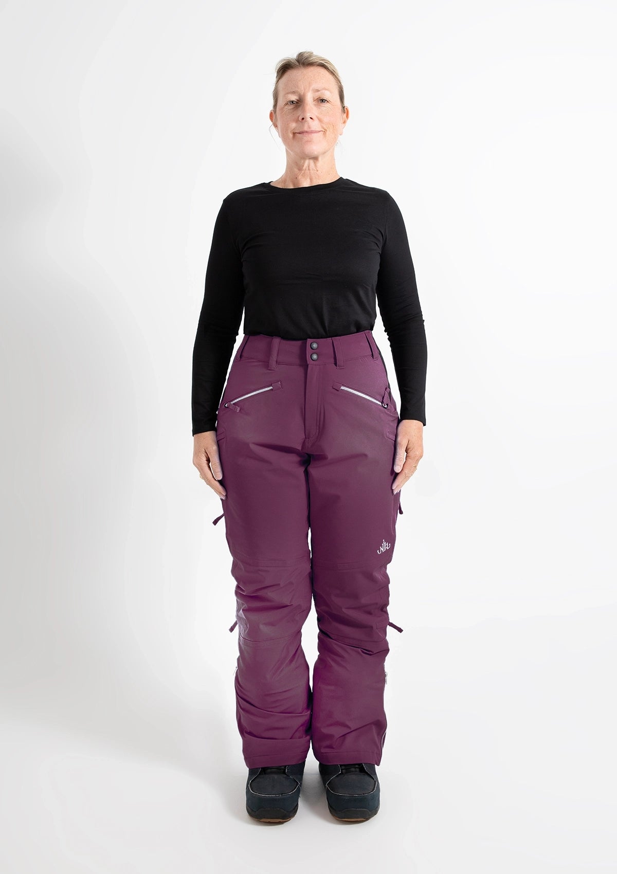 Plum - Zali Snow Pant REGULAR - Nobody's Princess $Monica is wearing size AU12/US8 #colour_plum
