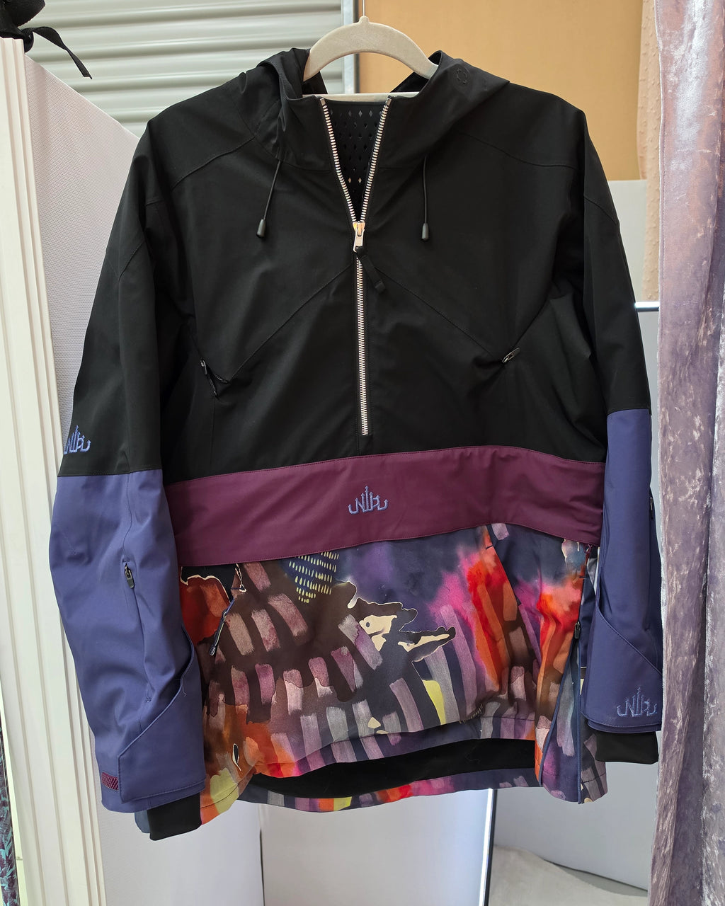 Sesi Anorak Montana - AU12/US8 (Finished Sample)
