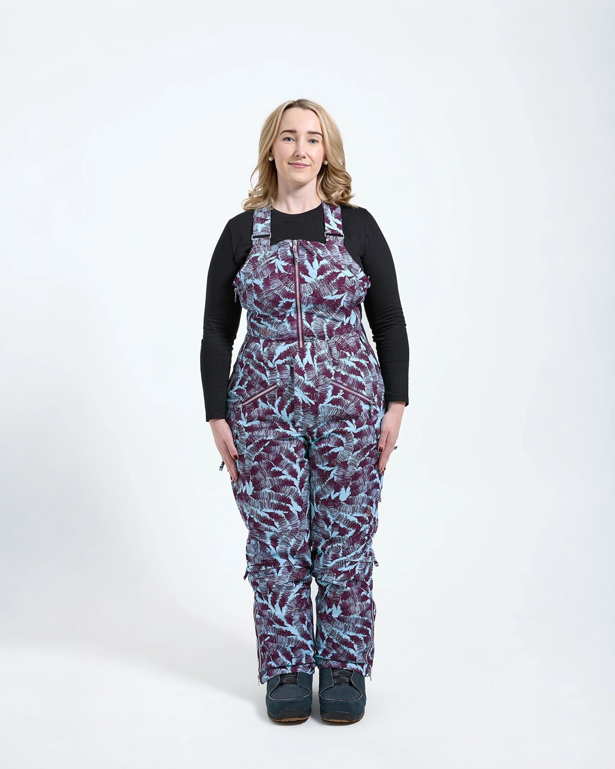 Sliva - Zali Snow Bib SHORT - Nobody's Princess $Joanna is wearing size AU12/US8 #colour_sliva
