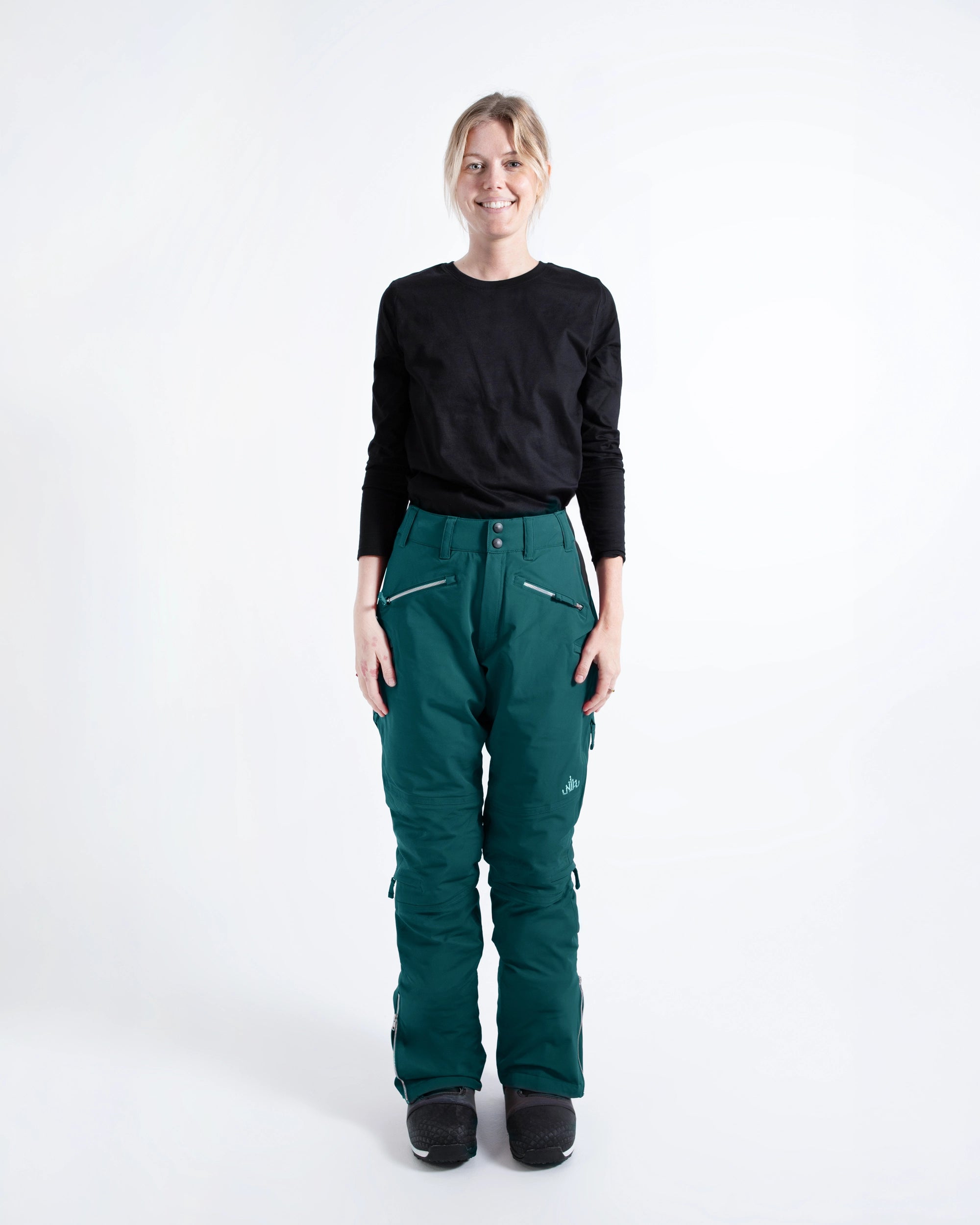 Moss - Zali Snow Pant REGULAR - Nobody's Princess $Nicki is wearing size AU6/US2 #colour_moss