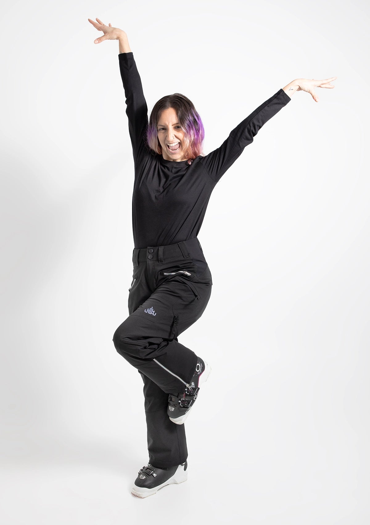 Black - Zali Snow Pant SHORT - Nobody's Princess $Asg is wearing size AU8/US4 #colour_black